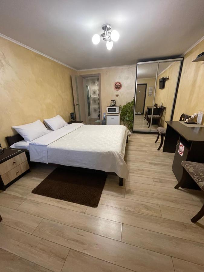 Guest House Sunrise Kamianets-Podilskyi Exterior foto