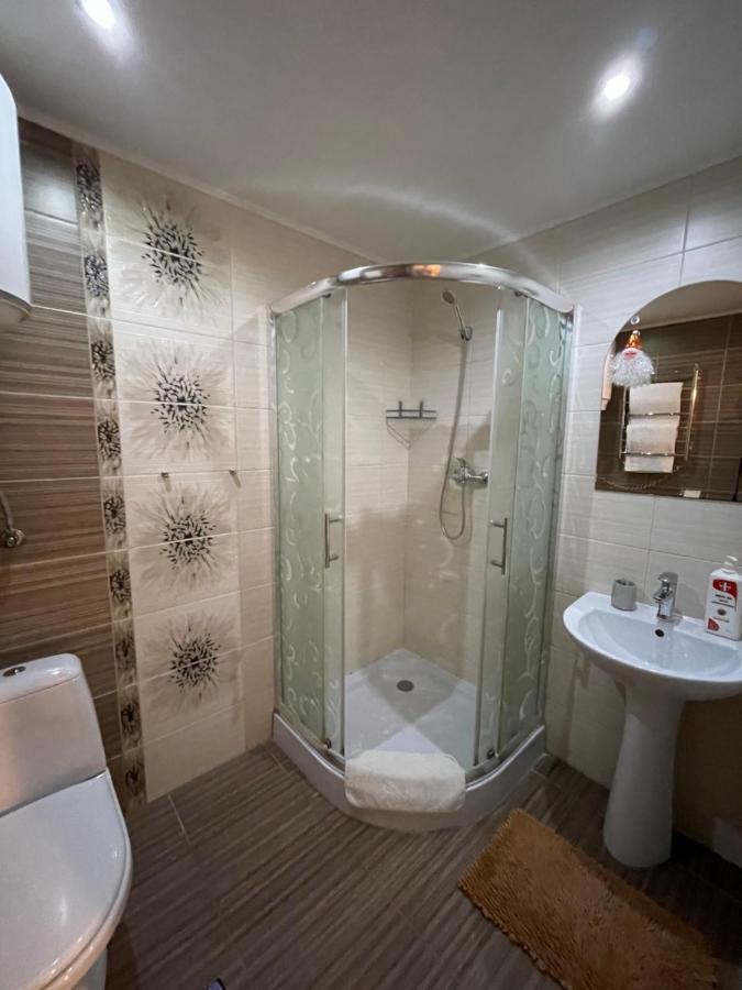 Guest House Sunrise Kamianets-Podilskyi Exterior foto