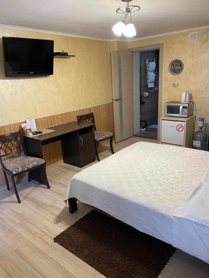 Guest House Sunrise Kamianets-Podilskyi Exterior foto